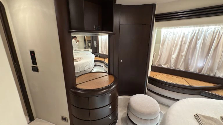 Azimut 68 Plus – Image 36