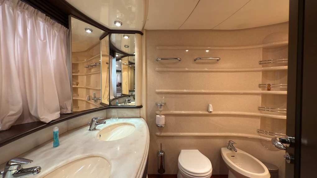 Azimut 68 Plus – Image 42