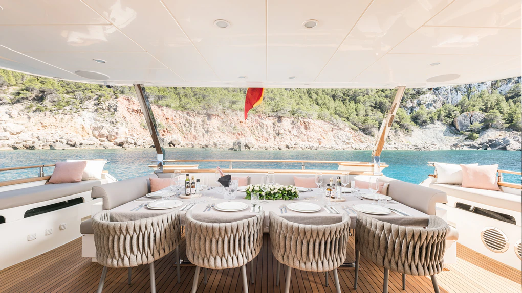 Astondoa 102 - Image 10