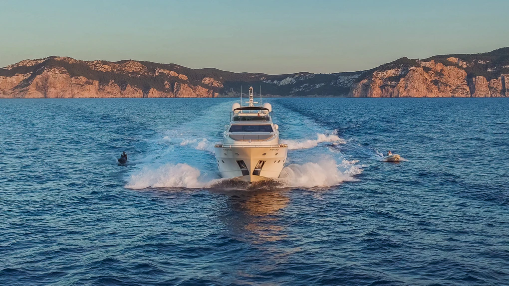 Astondoa 102