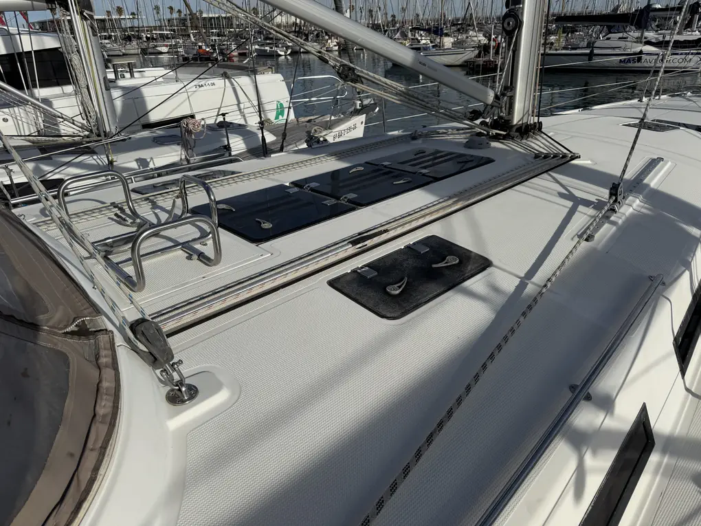 Bavaria 45 Cruiser – Image 32