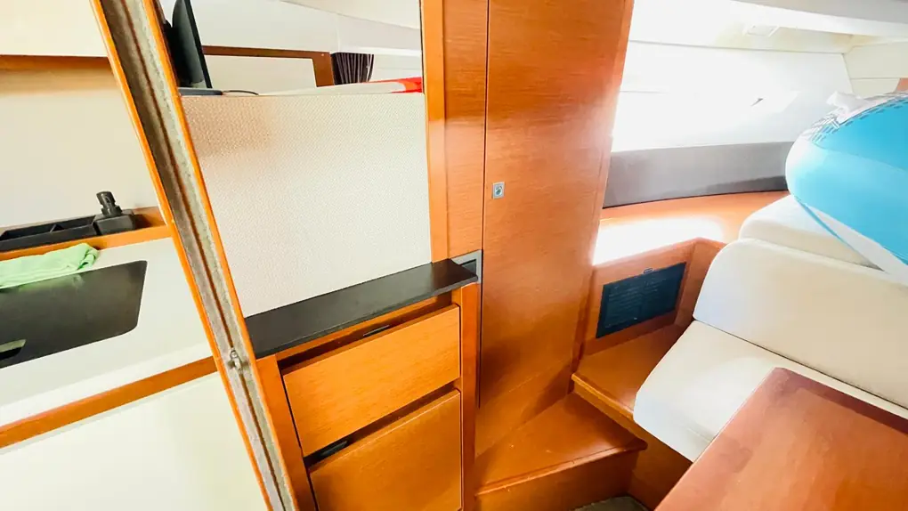 Jeanneau Leader 36 - Image 30