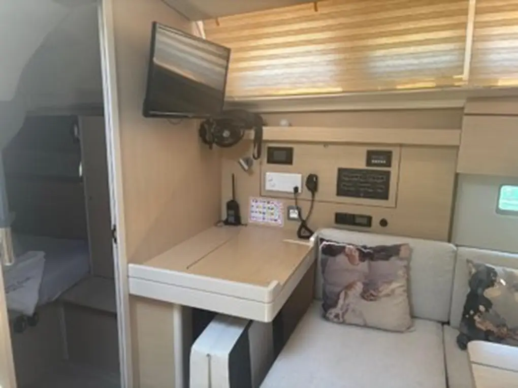 Beneteau Oceanis 40.1 – Image 17