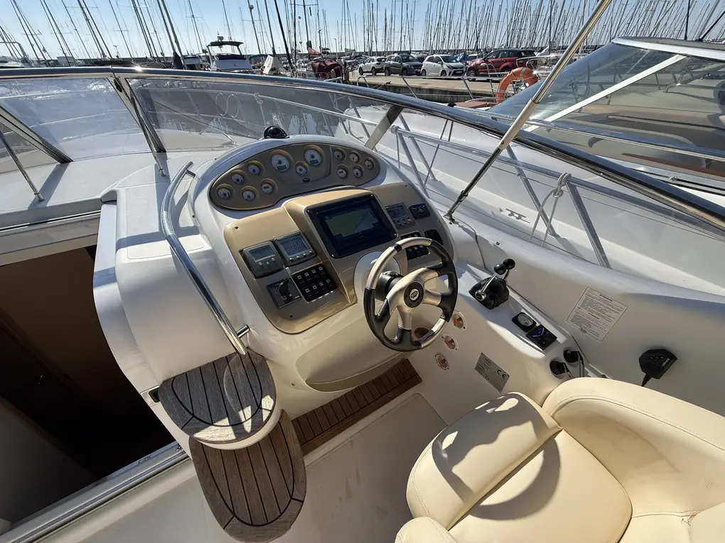 Sessa C35 - Image 12