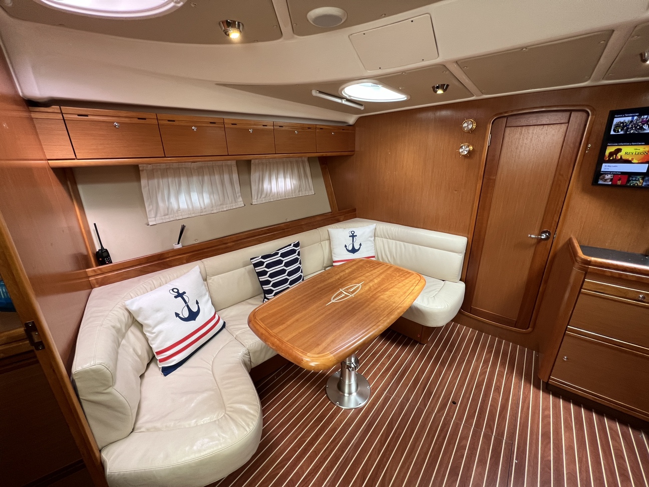 BAVARIA 37 HT - Afbeelding 36