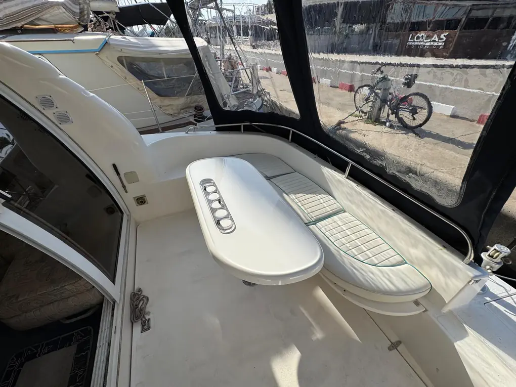 SEALINE 330 FLYBRIDGE - Image 31