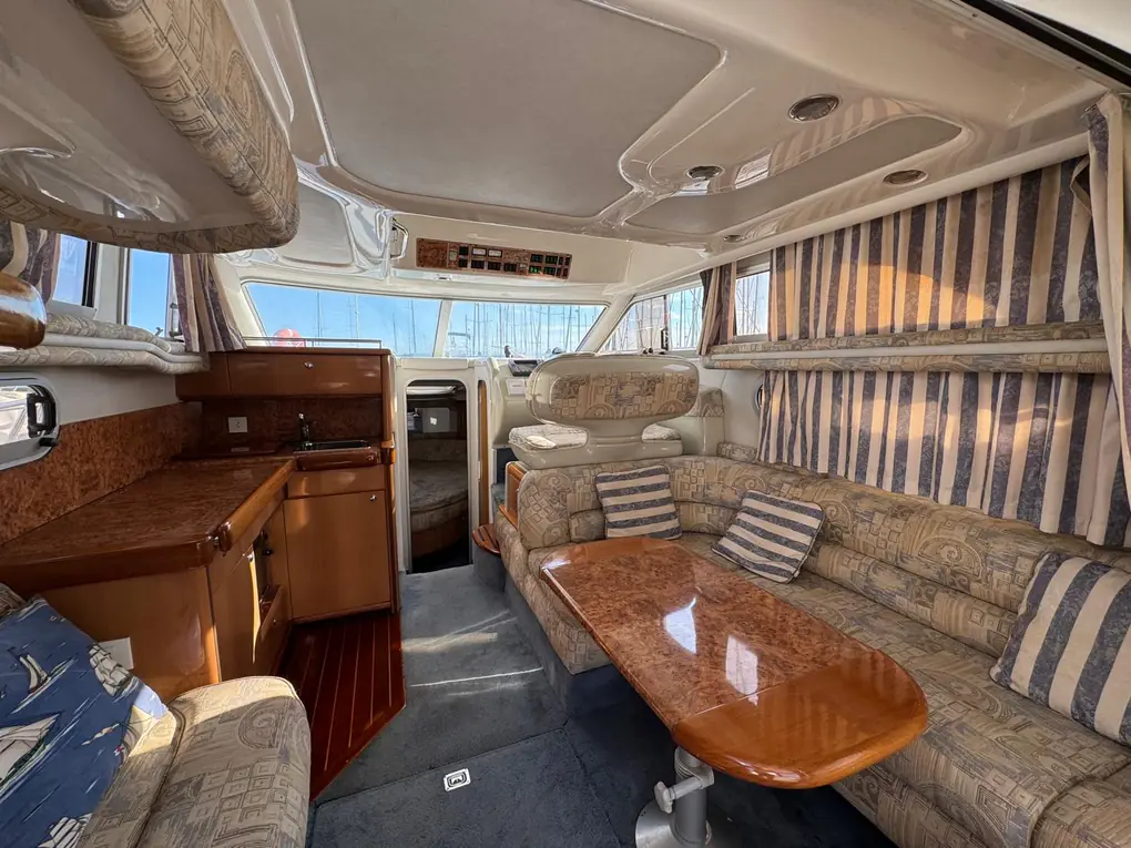 SEALINE 330 FLYBRIDGE - Image 8