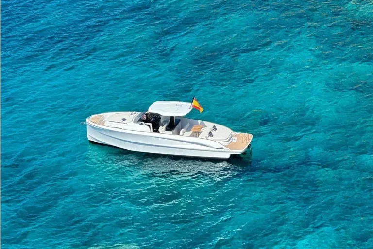 Solaris Power 40 Open - Image 9