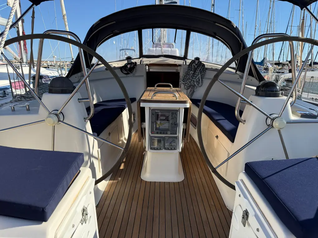 BAVARIA 42 CRUISER - Image 18