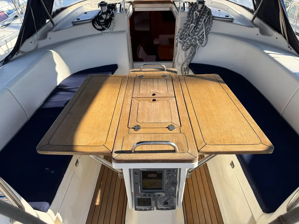 BAVARIA 42 CRUISER - Image 24