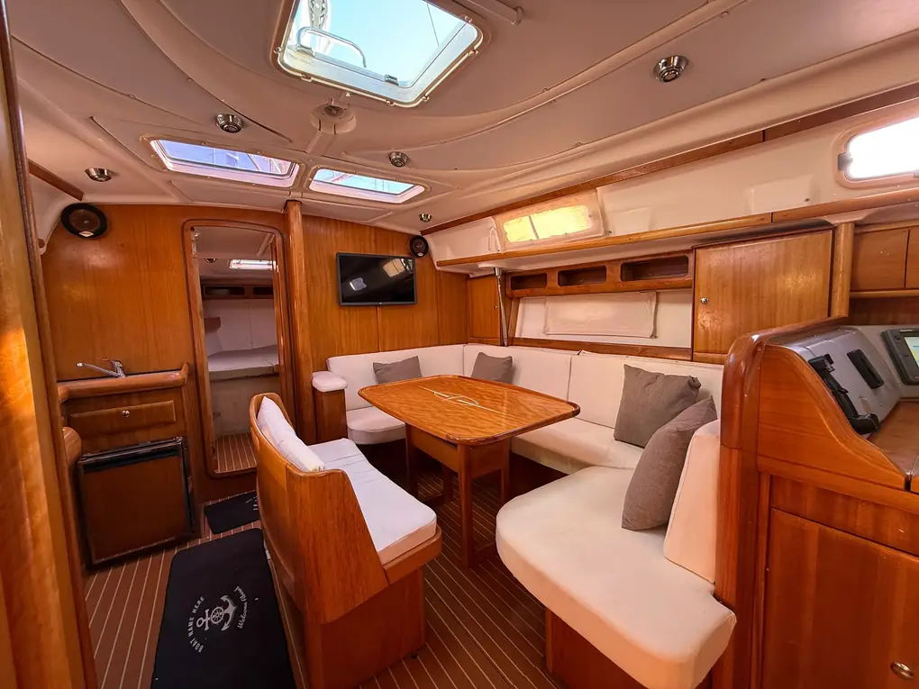 BAVARIA 42 CRUISER - Image 42