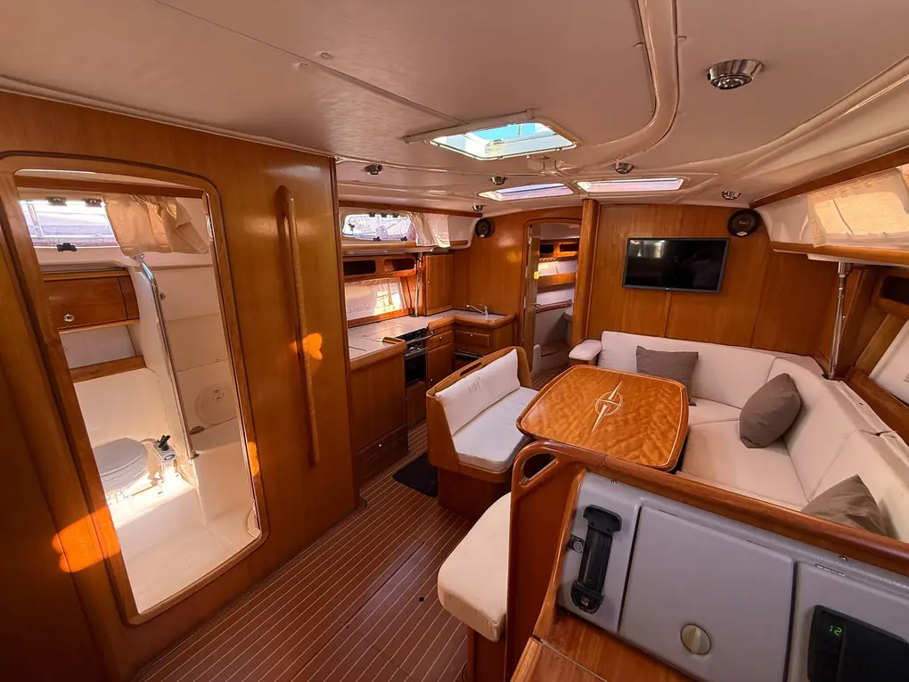 BAVARIA 42 CRUISER - Image 44