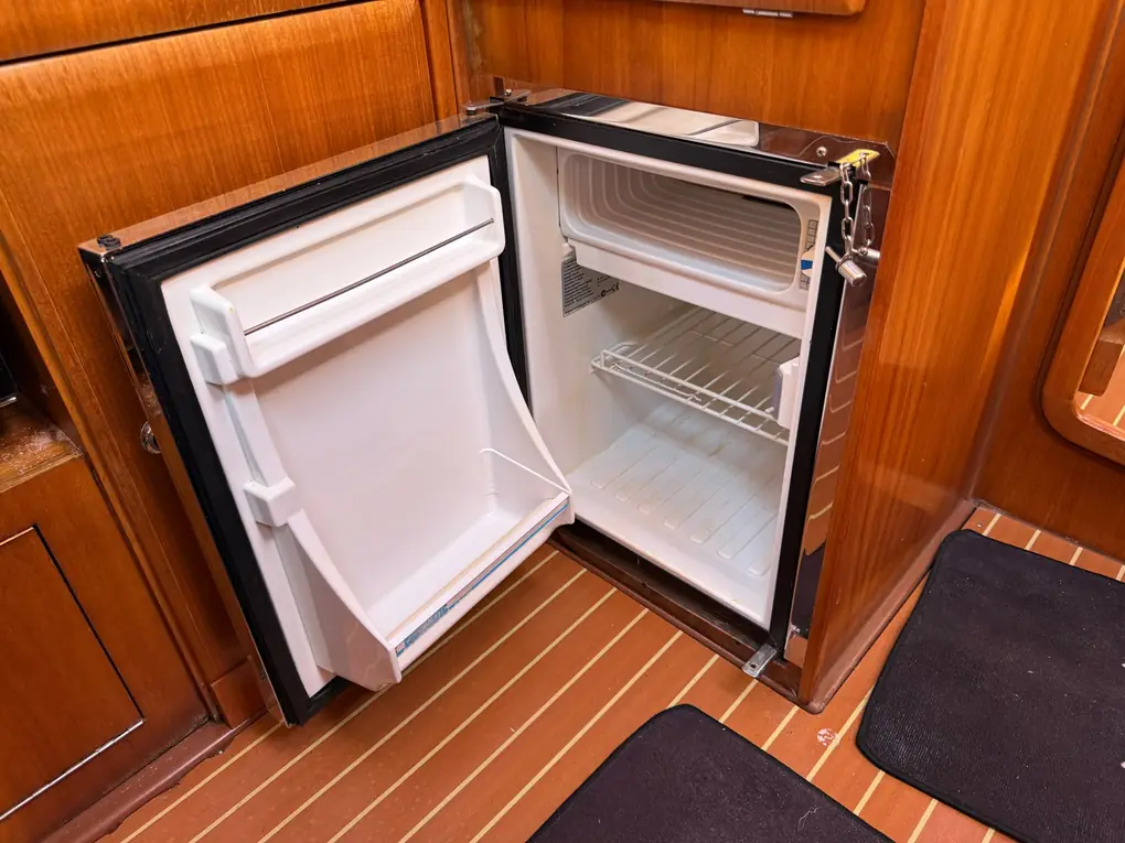BAVARIA 42 CRUISER - Image 49