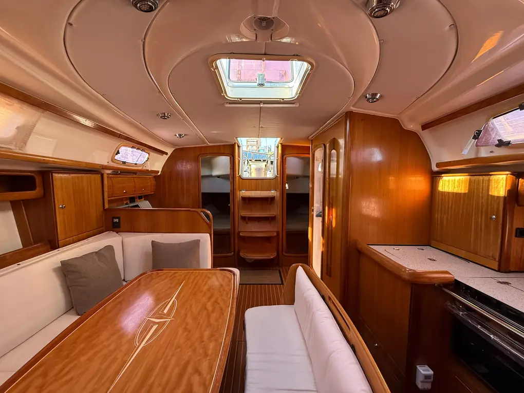 BAVARIA 42 CRUISER - Image 8