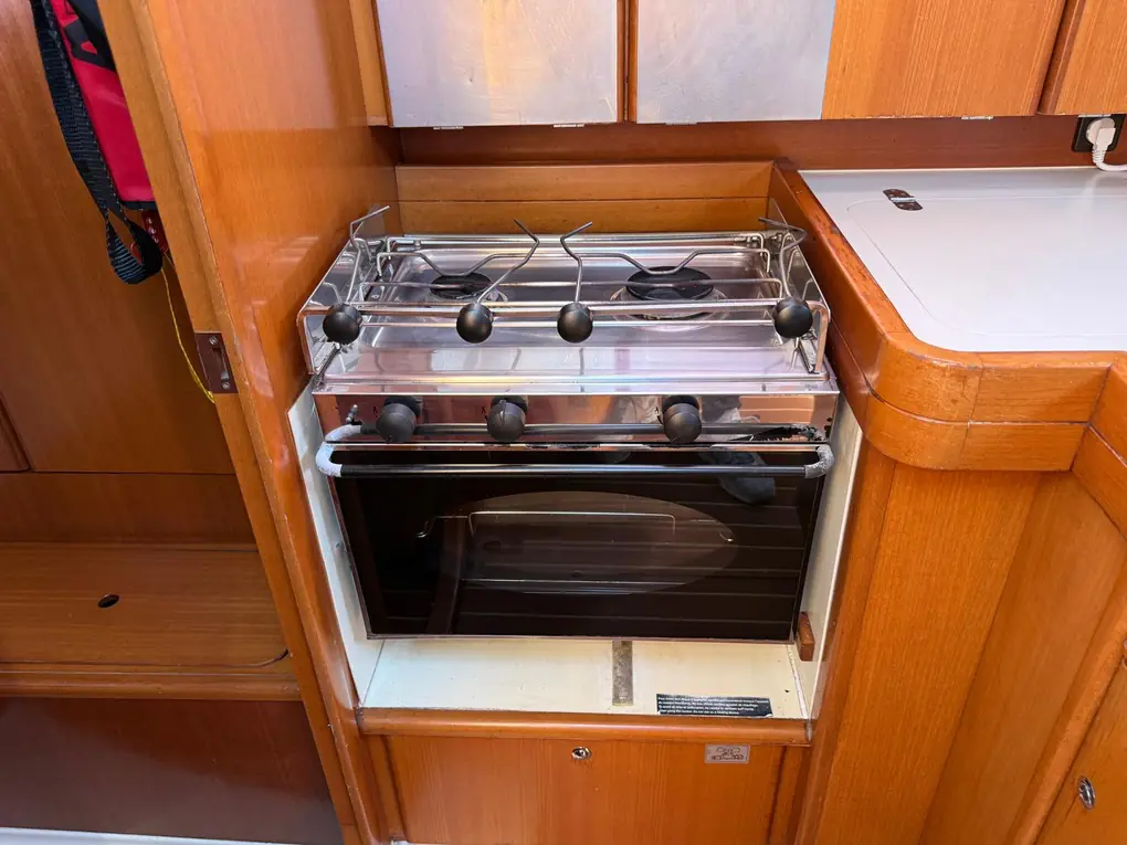 DUFOUR 34 PERFORMANCE – Image 45
