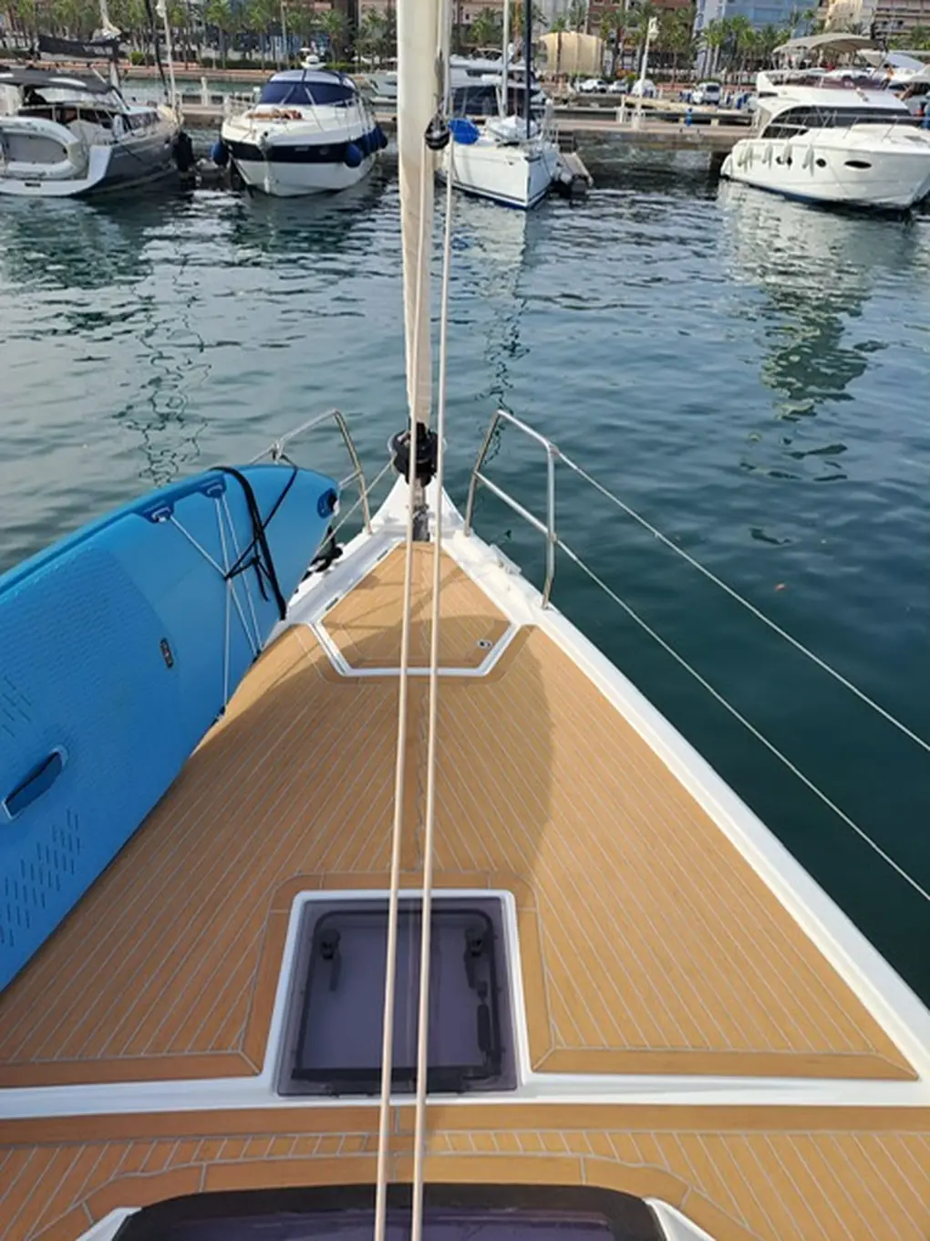 DUFOUR 430 – Image 18