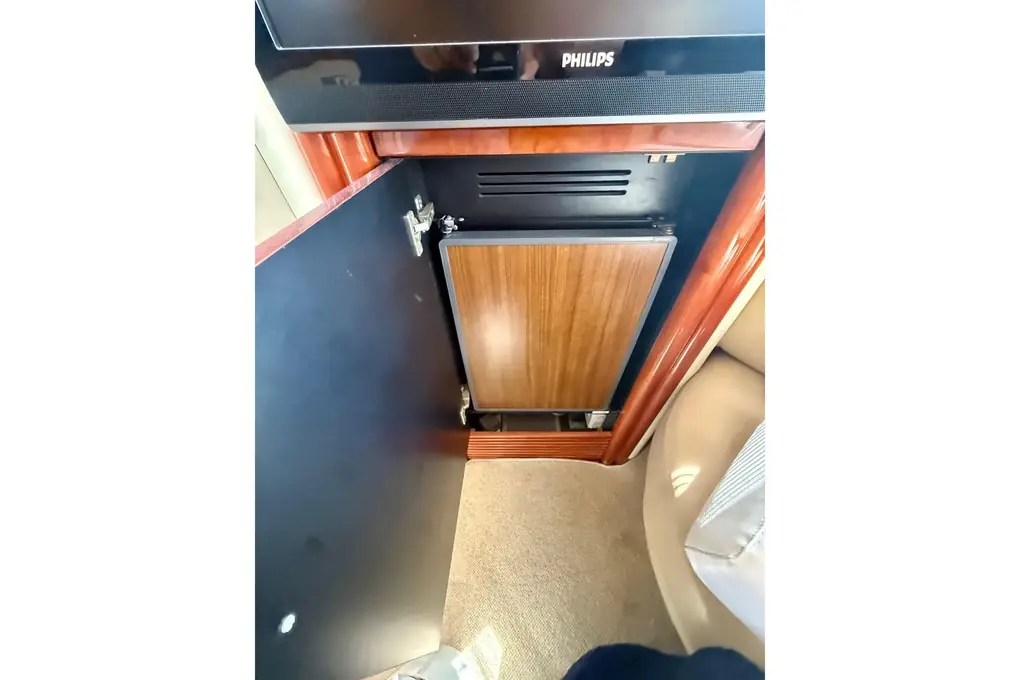FAIRLINE 46 Phantom – Image 8